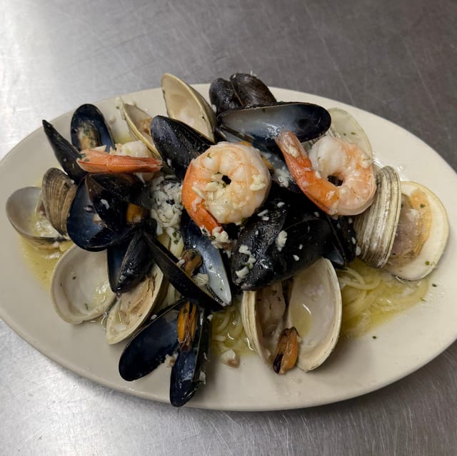 Seafood Linguini